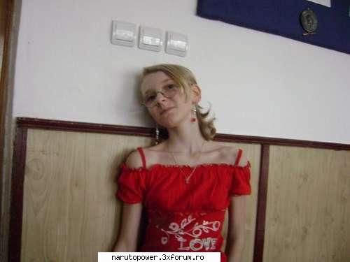 aici punem poza cu pritenii nostrii
ea este gabi